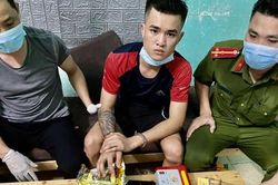 Thả chó dữ tấn công cảnh sát khi bị vây bắt