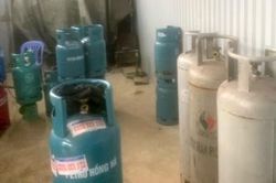 Phát hiện hàng tấn gas không rõ nguồn gốc chuẩn bị đưa đi tiêu thụ