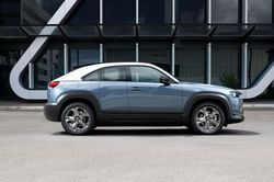 Chi tiết Mazda MX-30 Electric 2021, giá 51.000 USD