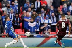 ĐIỂM NHẤN Chelsea 0-1 Leicester: Tuchel lại gục ngã ở chung kết, Lần đầu cho Leicester