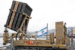 Hệ thống đánh chặn Vòm Sắt của Israel
