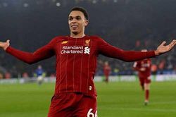 Alexander-Arnold trở lại, lợi hại hơn xưa