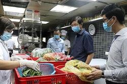 Tổ chức phong trào thi đua 'An toàn thực phẩm' để bảo vệ người tiêu dùng