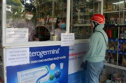 Người dân TPHCM khi mua thuốc ho, sốt ngoài tiệm phải khai báo y tế