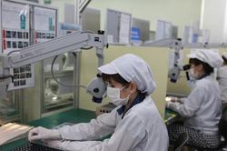Dịch lây nhanh ở các khu công nghiệp