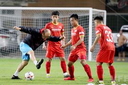Tuyển Việt Nam: Trong cái khó... ló chiêu mới cho thầy Park
