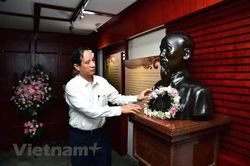 Xúc động hành trình 'Theo chân Bác' tại thành phố Liễu Châu