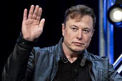 Elon Musk liên tục 'ra đòn', giá Bitcoin sụt hơn 20% trong 1 tuần