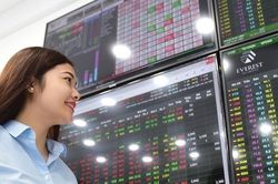Chứng khoán hôm nay (26/4): VN-Index tăng điểm trở lại, niềm tin hồi phục được nhen nhóm