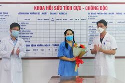 Nữ điều dưỡng từng sốc phản vệ sau tiêm vaccine COVID-19 xuất viện