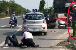 Cảnh cáo một cán bộ công an đứng nhìn tài xế taxi vật lộn với tên cướp