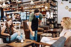 Những người đã tiêm chủng được bảo vệ tốt chống lại COVID-19