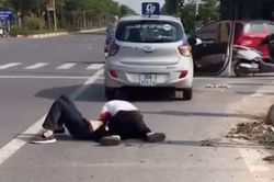 Kỷ luật cảnh cáo, điều chuyển công tác đại úy công an đứng bấm điện thoại khi tài xế taxi vật lộn với cướp ở Hà Nội