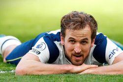 MU và Man City dùng lương khủng chiêu dụ Harry Kane