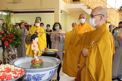 TP.HCM: Chùa Phổ Minh tổ chức lễ Tắm Phật