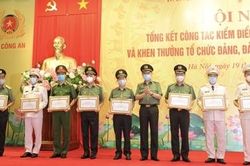 Kiểm điểm, đánh giá đúng để làm cho tổ chức đảng 'trong hơn, mạnh hơn'