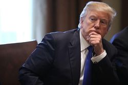 Trump nhận lương hưu bao nhiêu?