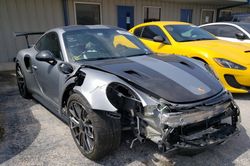 Siêu xe Porsche 911 GT2 RS bị hỏng nặng vẫn có giá 61.000 USD