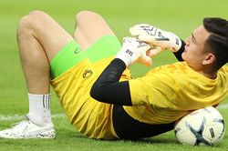 Tấn Trường cạnh tranh vị trí với Văn Lâm
