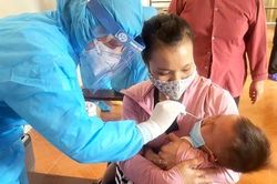 Thanh Thủy lấy mẫu xét nghiệm người dân ở khu 2- xã Tu Vũ và khu 7- xã Tân Phương