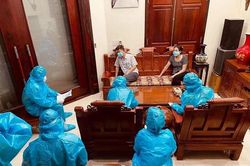 Không khai báo bệnh nhân COVID-19, y sĩ về hưu bị phạt 57 triệu đồng