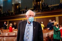 Bernie Sanders trình nghị quyết ngăn thương vụ vũ khí với Israel