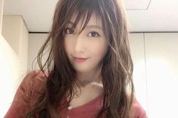 Nữ diễn viên Nhật cầu cứu cảnh sát vì bị chồng đánh đập