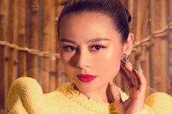 Ngoài PR tiền ảo, 'kiều nữ làng hài' Nam Thư kiếm tiền cách nào?