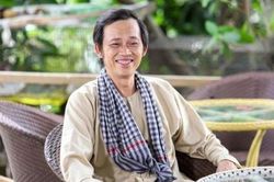 Hoài Linh chưa chuyển số tiền quyên góp hơn 13 tỷ đồng cho miền Trung?