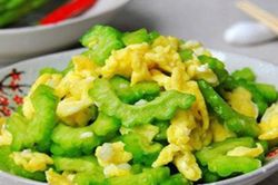 Mướp đắng tốt nhưng nhiều tác dụng phụ, nếu thuộc 1 trong 5 nhóm người này nên tránh xa