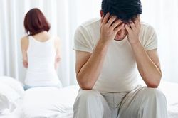 Đột nhiên 'cậu nhỏ' không chịu bỏ mũ?