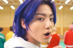 Jungkook BTS tiết lộ sự thật đằng sau lông mày xỏ khuyên