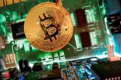 Gượng không nổi Bitcoin lao dốc xuống sâu: Lại 1 đêm cháy túi