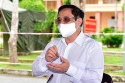 Thủ tướng: Chính phủ kêu gọi người dân, doanh nghiệp đóng góp kinh phí để mua vaccine Covid-19