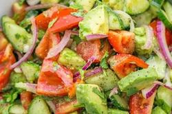 10 phút chuẩn bị vào buổi tối, ngày hôm sau chị em sẽ có ngay món salad ăn vừa mát ruột, vừa chẳng sợ béo!