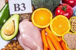 Gót chân khô, nứt cảnh báo cơ thể thiếu vitamin B3