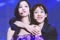 Chị đại Nayeon chọn 3 thành viên đáng sợ nhất Twice