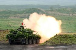 Xem lực lượng Phòng vệ Nhật Bản tập trận bắn đạn thật