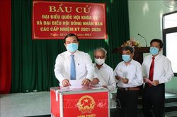 Cử tri Quảng Nam gửi trọn niềm tin trong từng lá phiếu