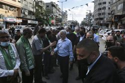 Thủ lĩnh Hamas xuất hiện hiếm hoi trong cuộc diễu hành sau 11 ngày xung đột