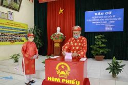 Một số tổ bầu cử đã có 100% cử tri đi bầu
