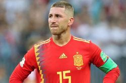 HLV Tây Ban Nha nói gì sau khi loại Ramos khỏi danh sách dự Euro 2020