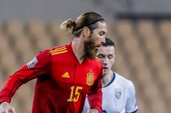 'Tây Ban Nha không Ramos như Argentina không Messi'