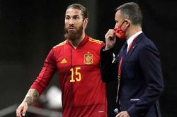 Sergio Ramos: 'Tôi cảm thấy đau lòng vì không thể dự VCK EURO'