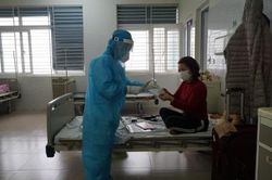 'Gác lại niềm vui riêng để chăm sóc tận tình người bệnh'