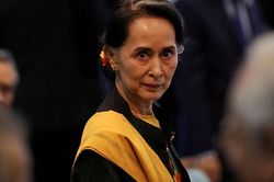 Bà Aung San Suu Kyi lần đầu xuất hiện kể từ sau khi bị bắt