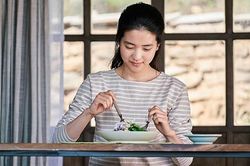 Đoán tính cách qua thói quen ăn uống hàng ngày