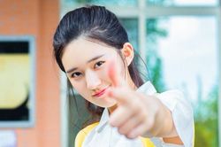 Triệu Lộ Tư bộc bạch chẳng ai theo đuổi mình thưở đi học, nhìn hình ảnh này mới biết lý do vì sao!