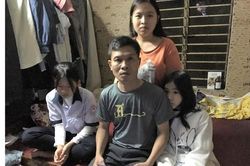 Bố bệnh nặng, 3 trẻ mồ côi mẹ khốn đốn