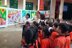 Cô giáo truyền đam mê mỹ thuật cho học trò